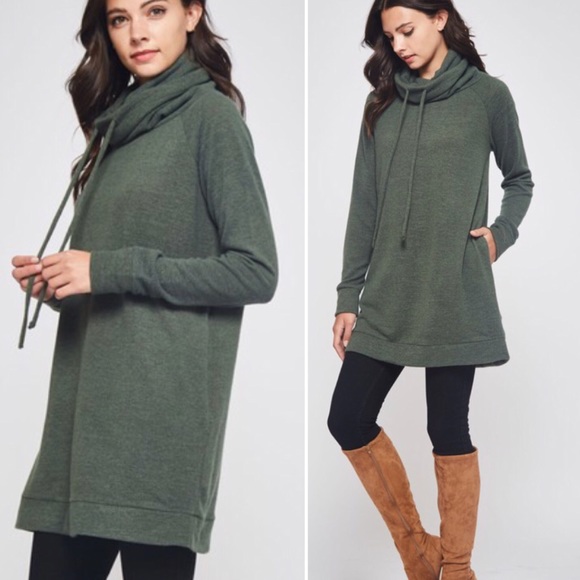 Last 1! SMALL Green Funnel Neck Comfy Tunic - Picture 2 of 4